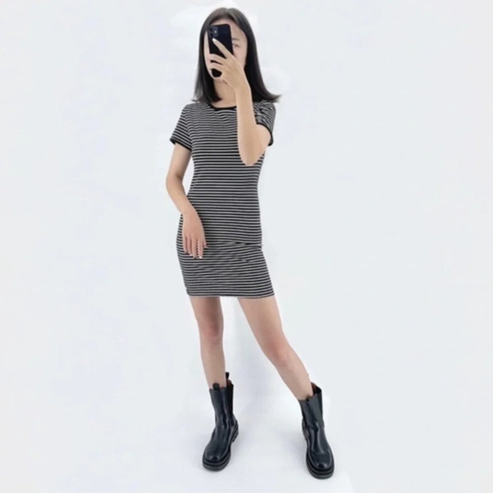 Black & White Striped Mini Bodycon Dress Short Sleeve Stretch NWT